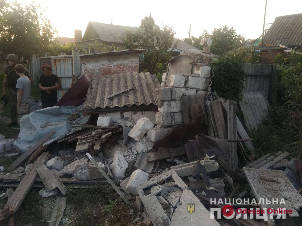 Донецкая область: за сутки враг уничтожил более 30 жилых домов, общежитие, школу и детский сад