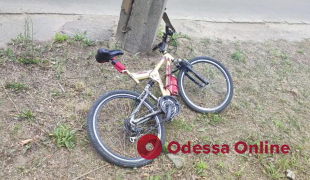 На Балковской легковушка сбила велосипедиста