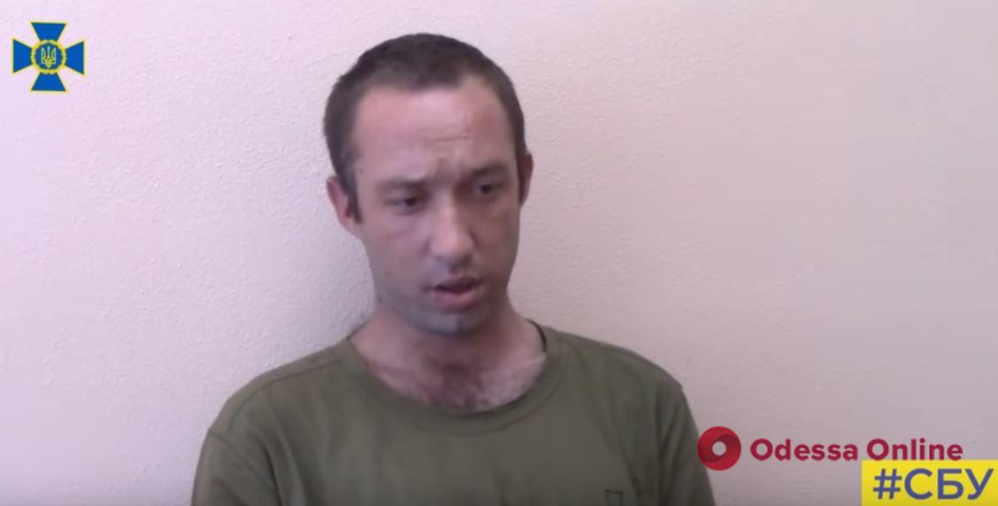 “Бігав, ховаючись від артилерії”: полонений окупант витримав лише два тижні на війні в Україні (відео допиту)