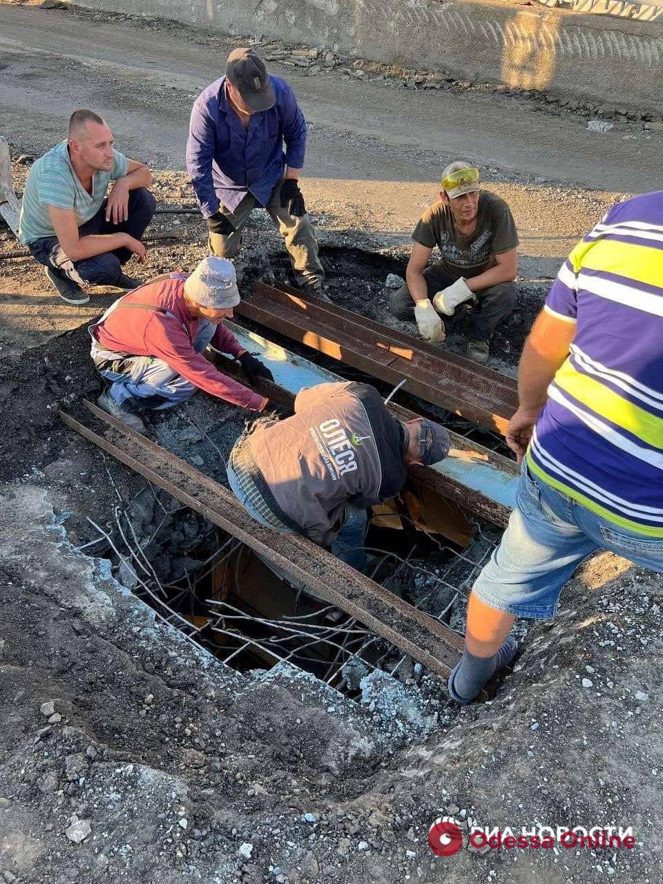 Оккупанты начали на скорую руку ремонтировать мост на Каховской ГЭС