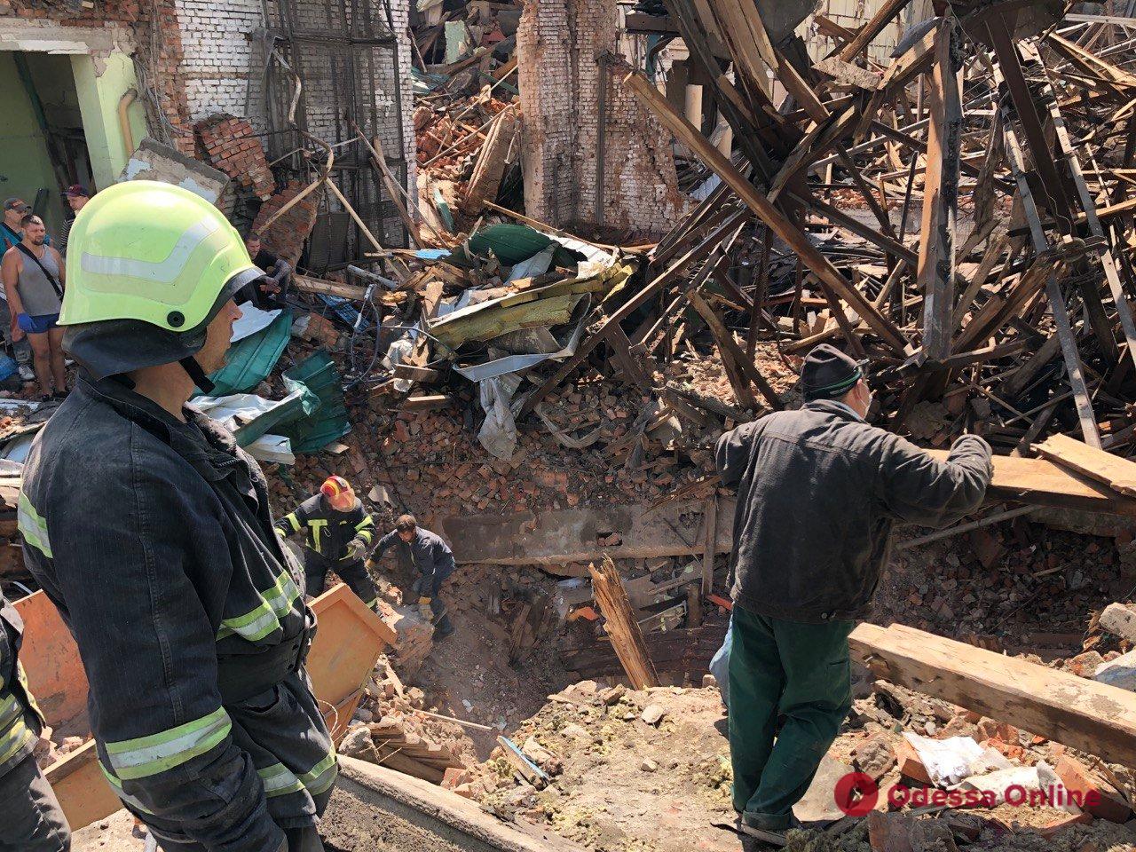Под обломками дома культуры в Чугуеве погибли 3 человека