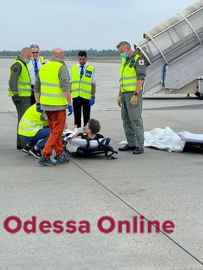 На специализированное лечение в Германию эвакуирован 21 пострадавший украинец