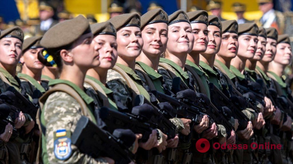В Министерстве обороны прокомментировали слухи о «принудительной мобилизации женщин»