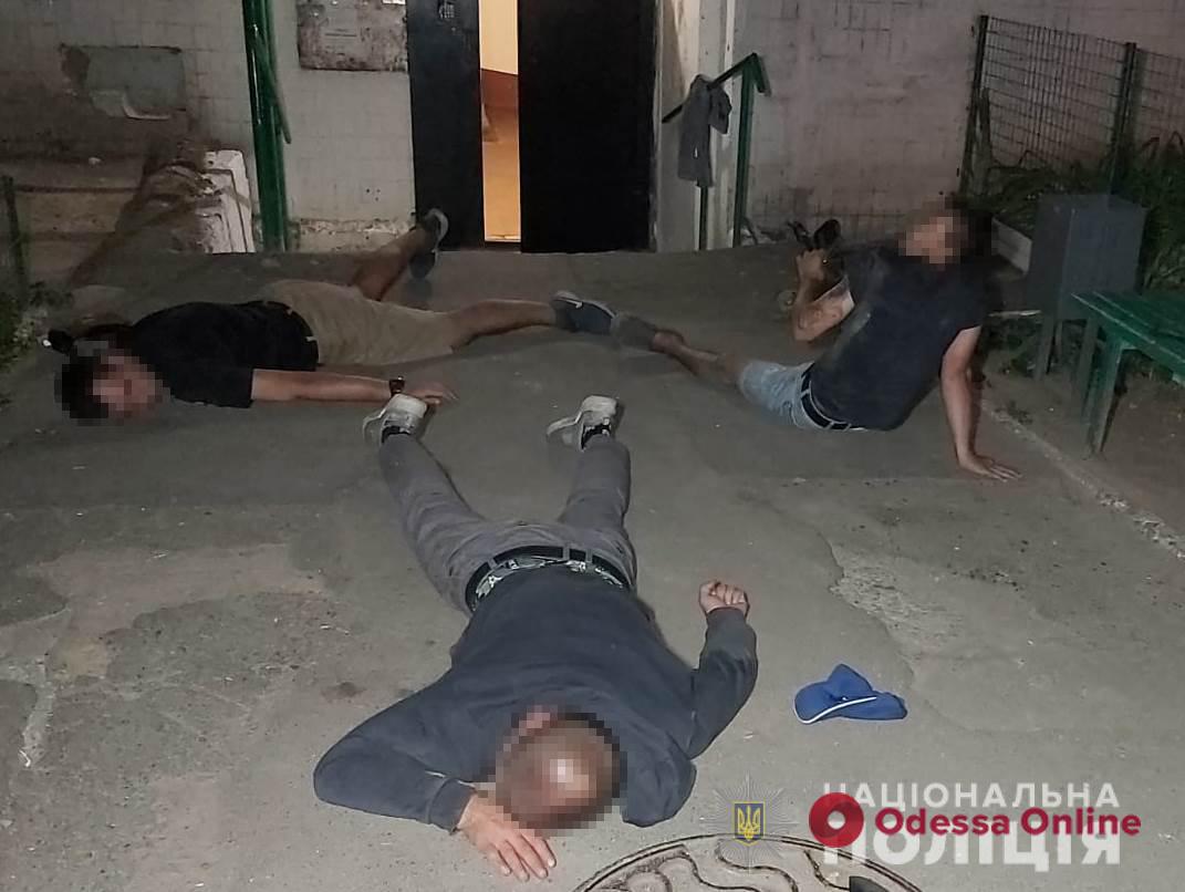 В Одессе задержали четверых подозреваемых в квартирной краже