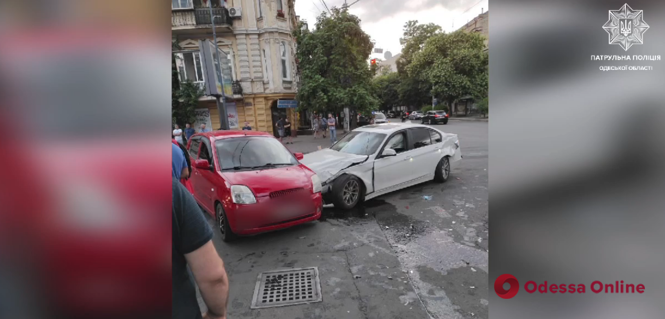 На вихідних в Одесі сталося чотири ДТП із постраждалими