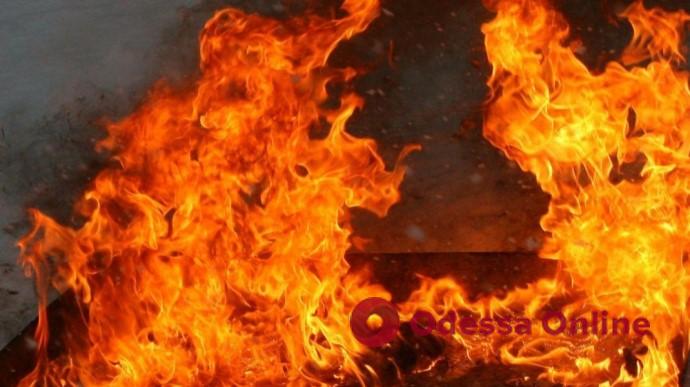 В Днепре спасатели 38 часов тушили пожар на промышленном предприятии, который вспыхнул из-за «прилета» российской ракеты