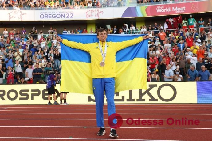 Медаль чемпіонату світу після 40 днів окупації: красива історія легкоатлета з Херсона