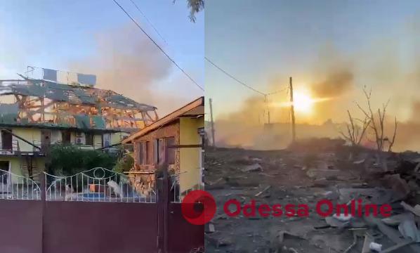 Зеленский показал последствия обстрела Одесской области (видео)