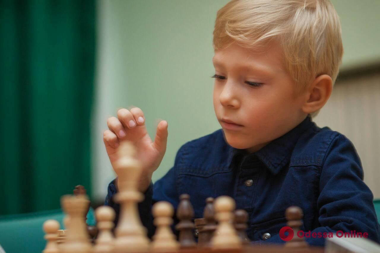Юный одессит завоевал два «золота» чемпионата Европы по шахматам