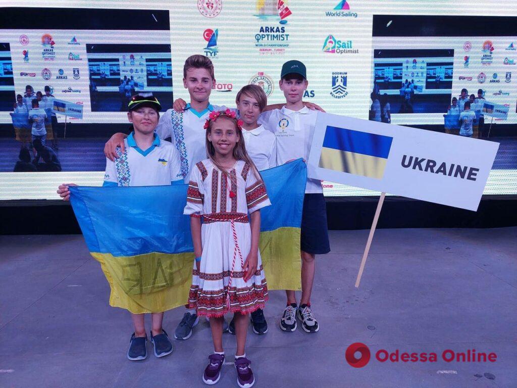 Юные украинские яхтсмены, блокировавшие яхту Абрамовича, впервые завоевали «серебро» на чемпионате мира