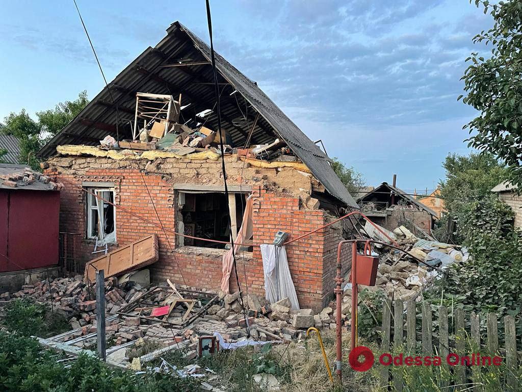 Российские оккупанты из «Градов» обстреляли Никополь: есть жертвы