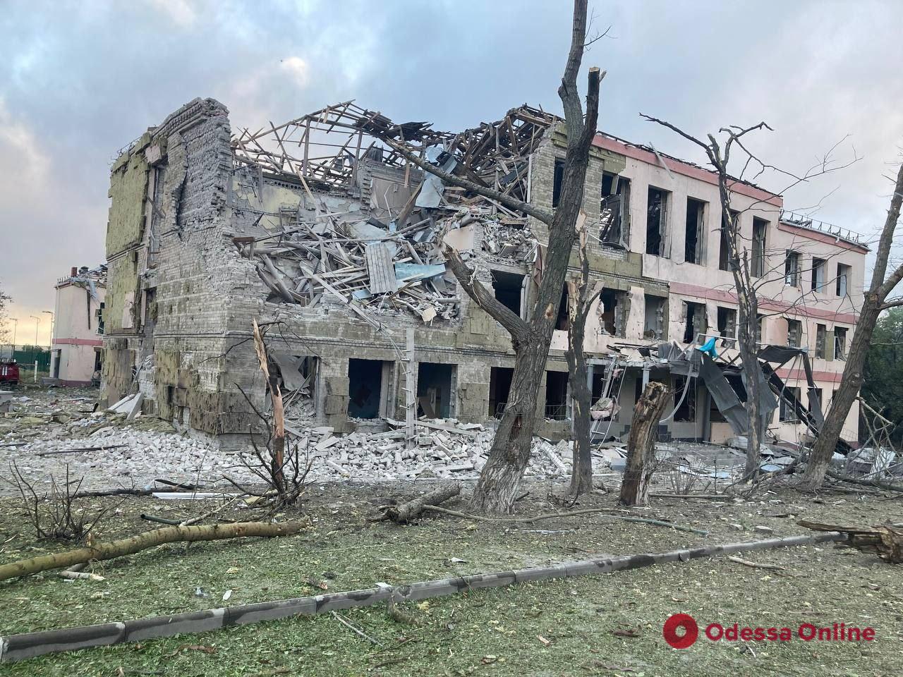 В Краматорске и Константиновке россияне разрушили две школы