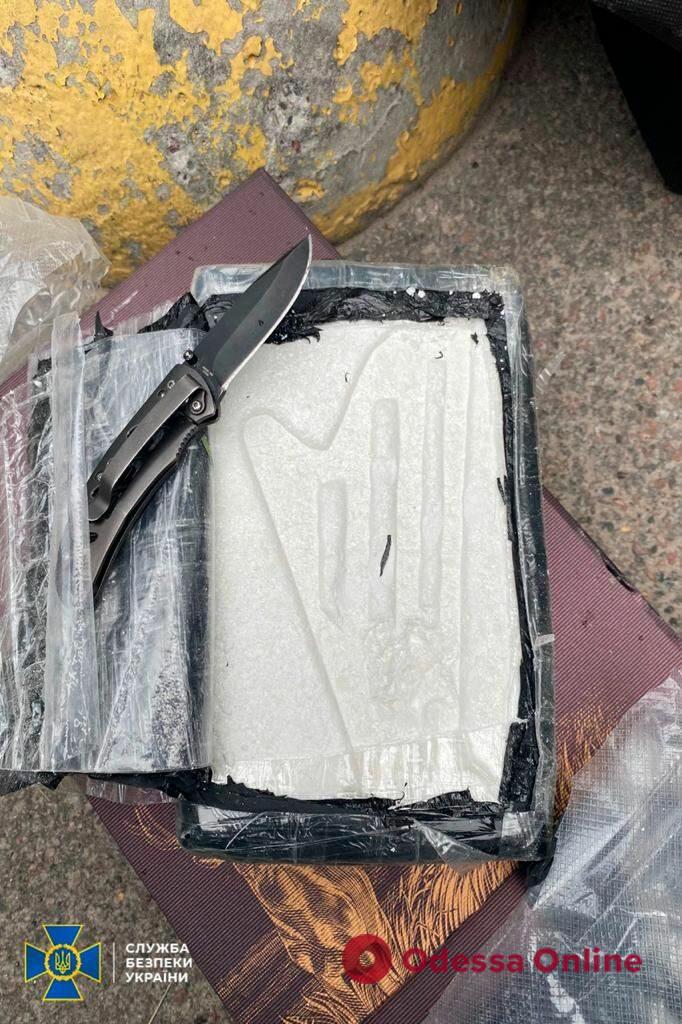 СБУ ліквідувала канал контрабанди кокаїну з південноамериканського наркокартелю
