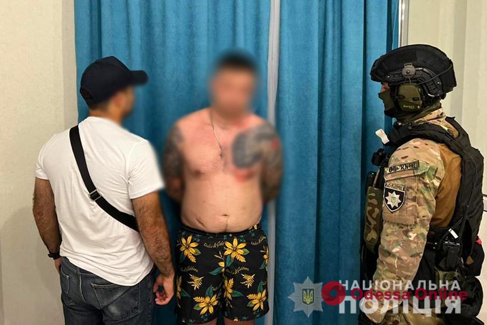 В Одеській області затримали групу наркозбувачів та вилучили “товара” на понад 8 мільйонів
