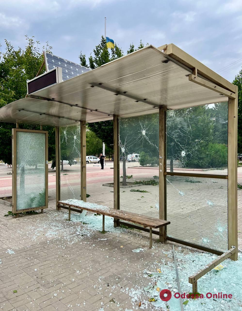 Увеличилось количество жертв вчерашнего обстрела остановки общественного транспорта в Николаеве