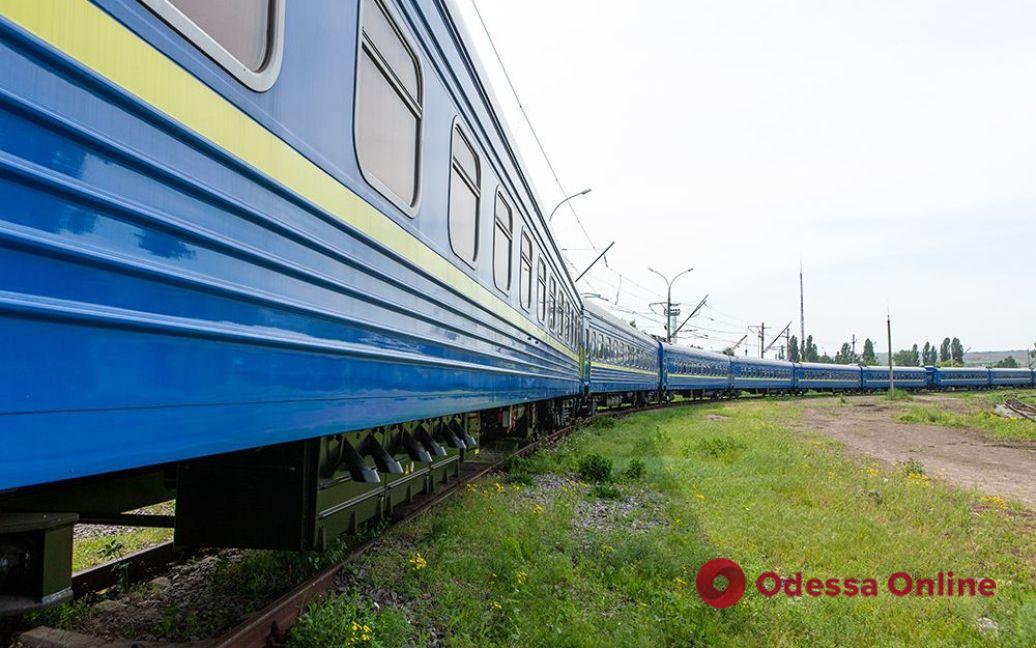 “Укрзалізниця” продовжила маршрут поїзда “Одеса – Яремче”