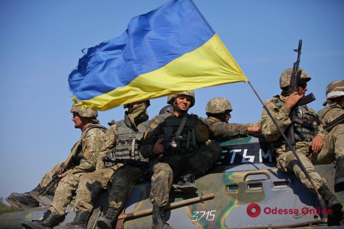 З початку повномасштабної війни держнагородами відзначено вже 27 760 захисників і захисниць України
