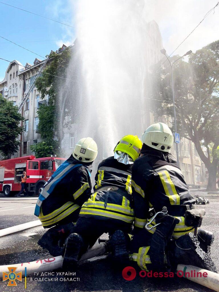 Возгорание крыши здания на Екатерининской: пожар ликвидирован