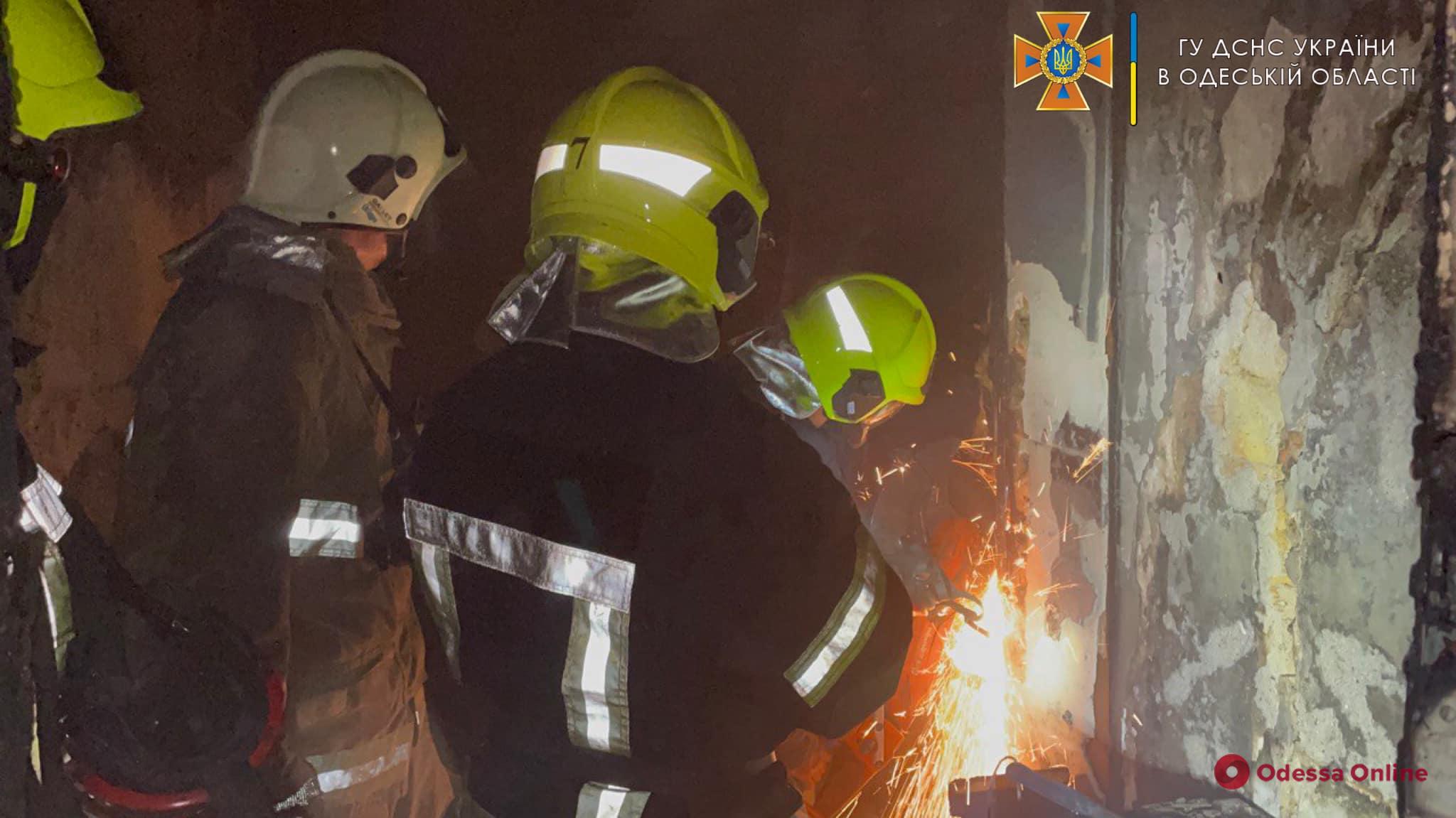 При пожаре в центре Одессы погиб человек