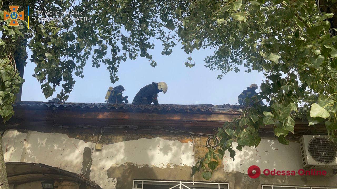 В Одессе на Атамана Чепиги тушили пожар