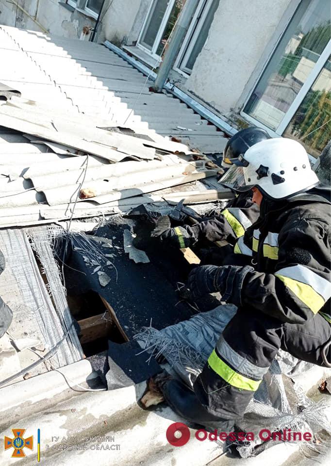 Короткое замыкание зарядного устройства: под Одессой горел дом