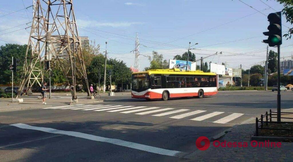 В Одессе на 1-й станции Люстдорфской дороги обновили разметку