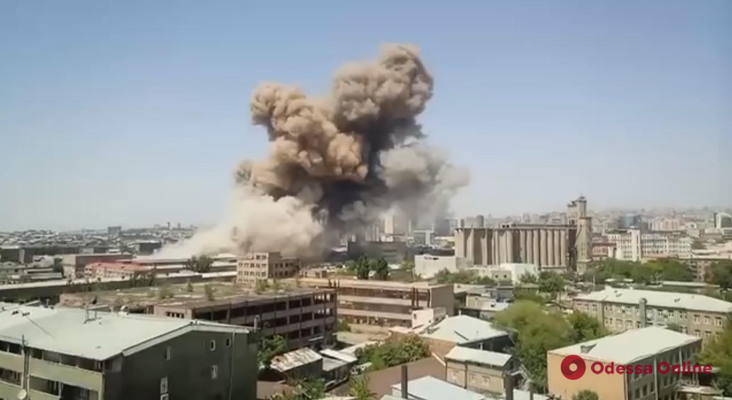 У Єревані стався вибух у торговому центрі: є постраждалі