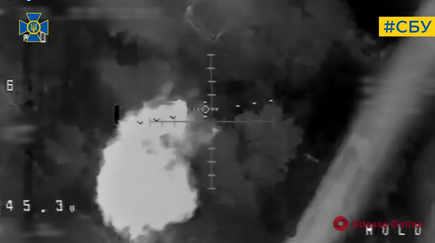 Военные контрразведчики показали, как уничтожают оккупантов ударными дронами