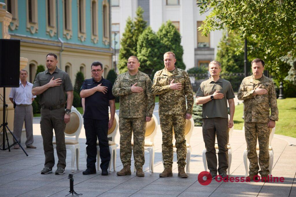 Зеленский вручил награды военнослужащим Воздушных сил
