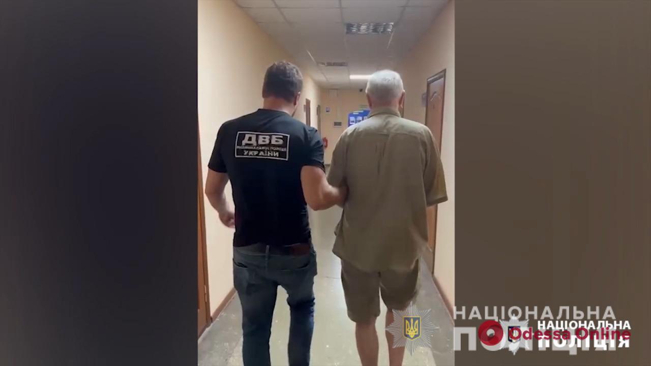 В Одессе разоблачили 75-летнего мужчину, распространявшего детскую порнографию