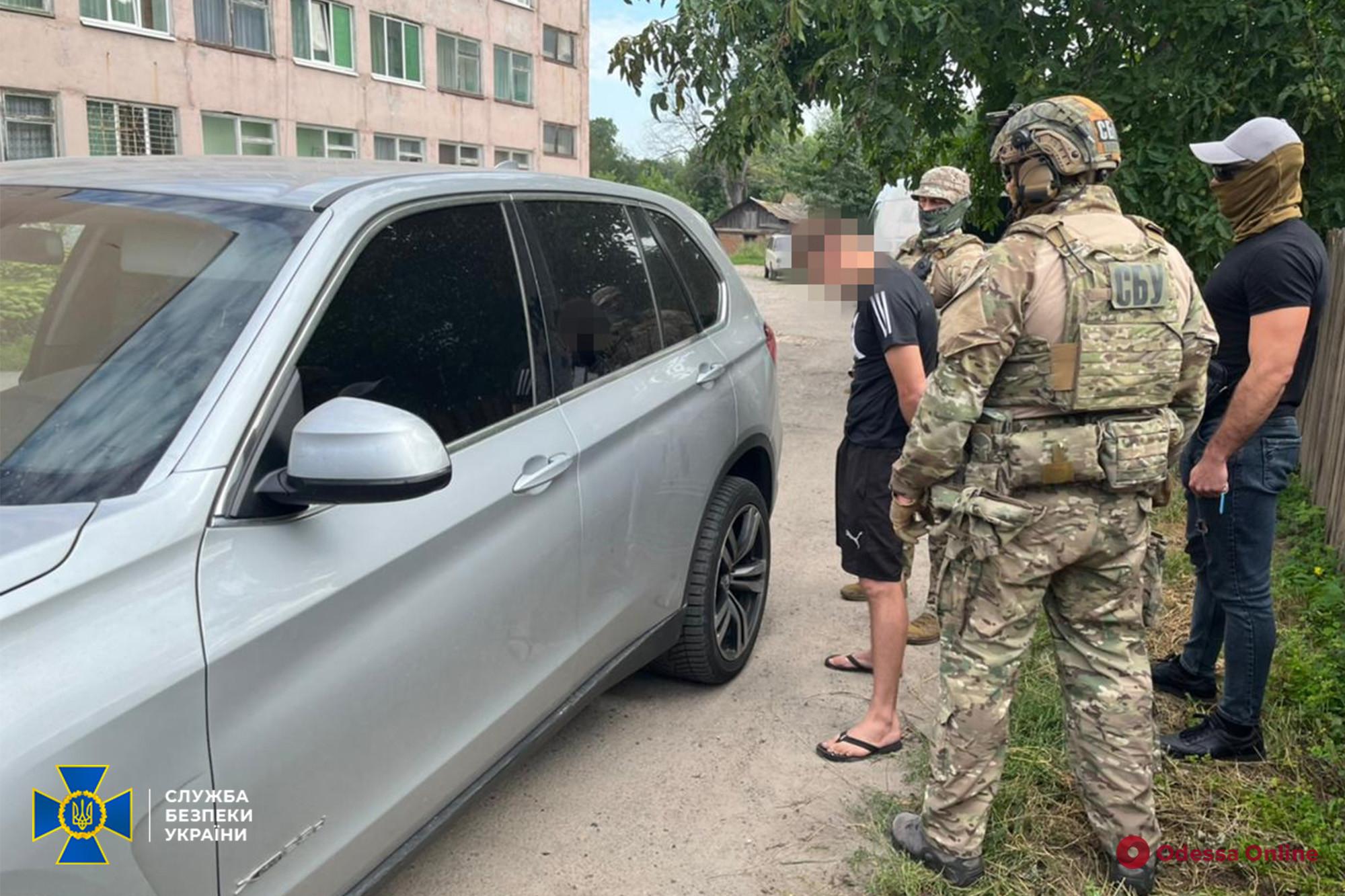 СБУ затримала агента рф, який «провів» до околиць Києва понад 120 одиниць техніки окупантів