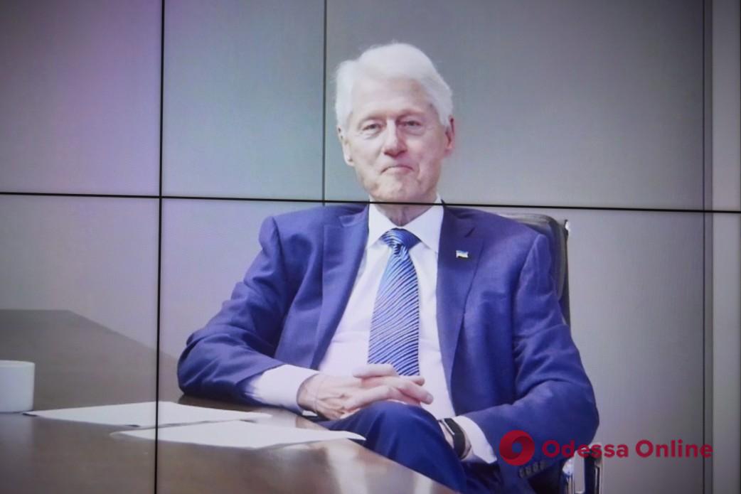Володимир Зеленський провів відеозустріч із Біллом Клінтоном