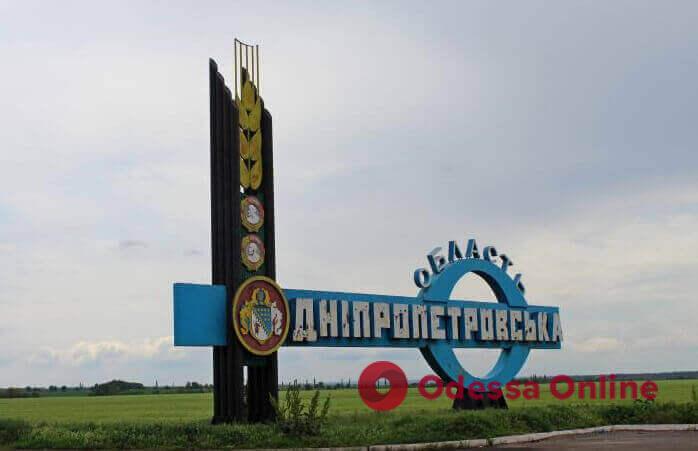На Дніпропетровщині окупанти перебили лінії електропостачання в одному із сіл