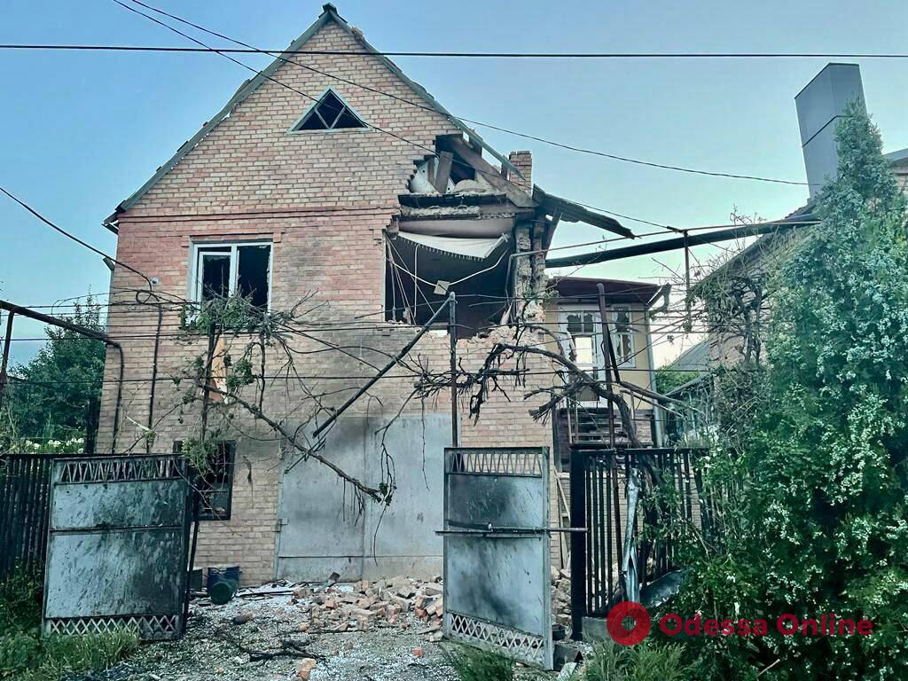 Дніпропетровщина: вночі окупанти із РСЗВ обстріляли Нікопольський та Криворізький райони