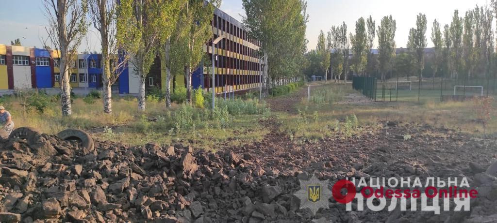 Поцілили у житлові будинки, школу та комунальне підприємство: за добу росіяни обстріляли 14 населених пунктів Донеччини