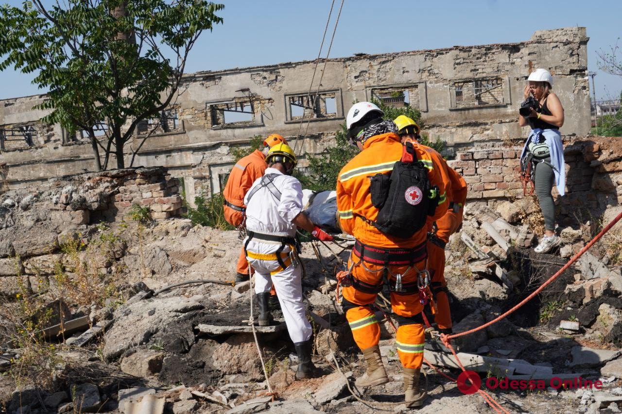 В Одесі пройшли навчання для добровольців-рятувальників (фото)