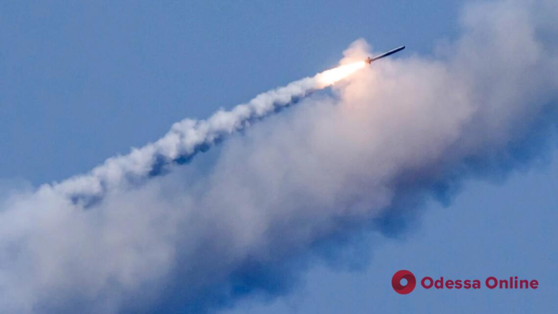 Сили протиповітряної оборони відбили ракетний удар по Одеській області