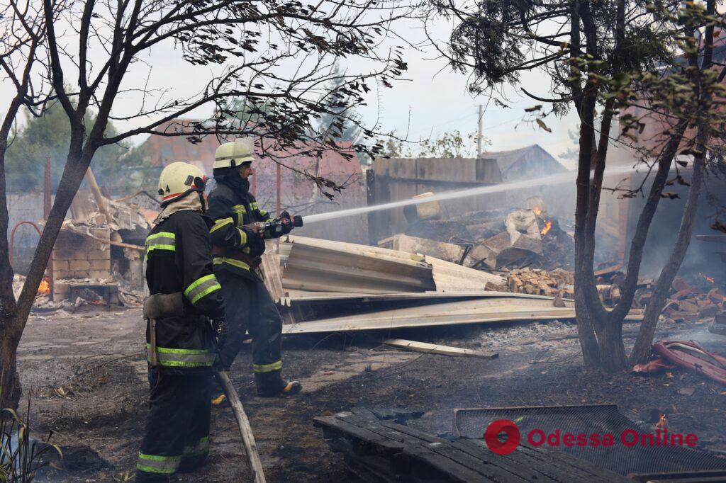 Окупанти протягом двох діб обстрілювали з артилерії село на Харківщині (фото, відео)