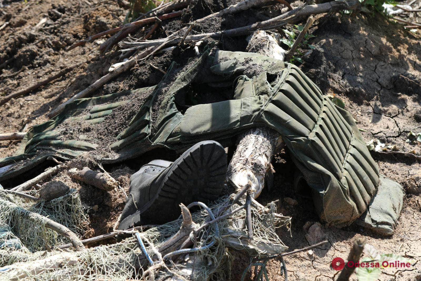 Украинские защитники за сутки уничтожили 300 рашистов, 14 танков, 23 бронированные машины и самолет