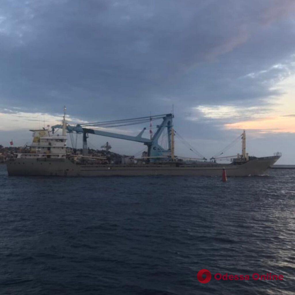 «Зернова ініціатива»: у неділю з портів Одещини вийшло вісім суден