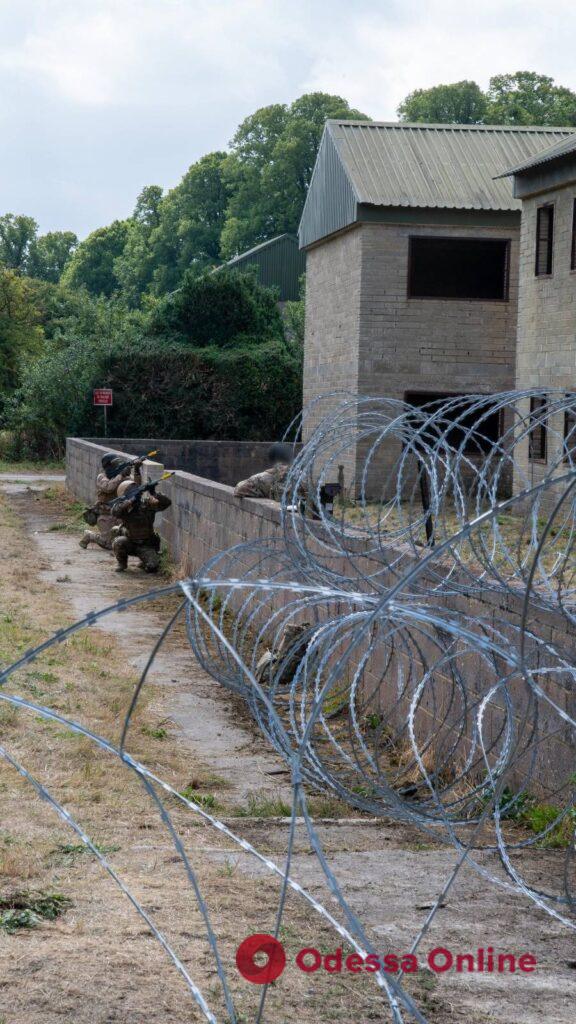 Около пяти тысяч военнослужащих ВСУ уже прошли подготовку в Великобритании