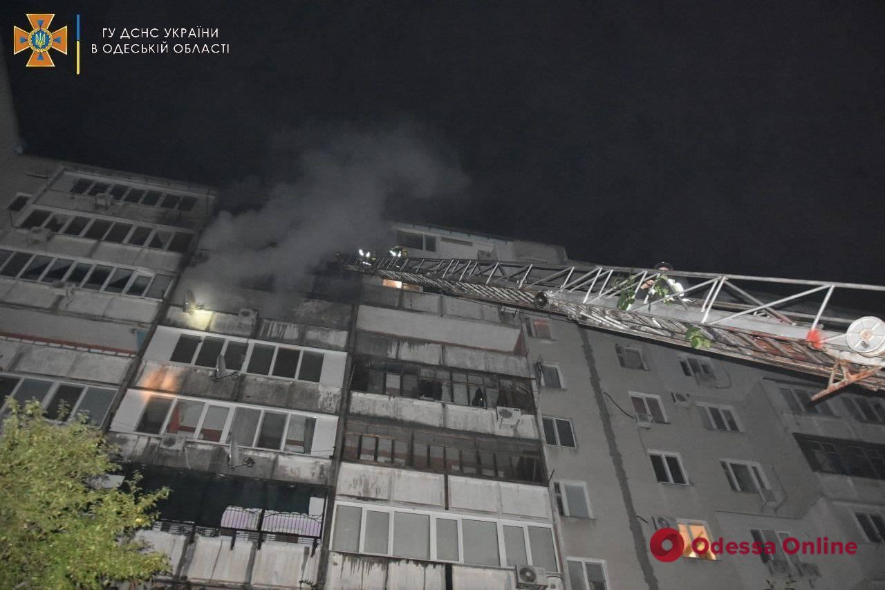 Нічна пожежа в Одесі: двоє загиблих
