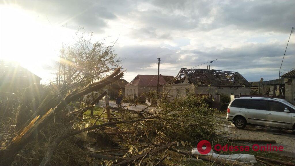 Непогода в Сумской области: десятки домов остались без крыши, пострадали люди