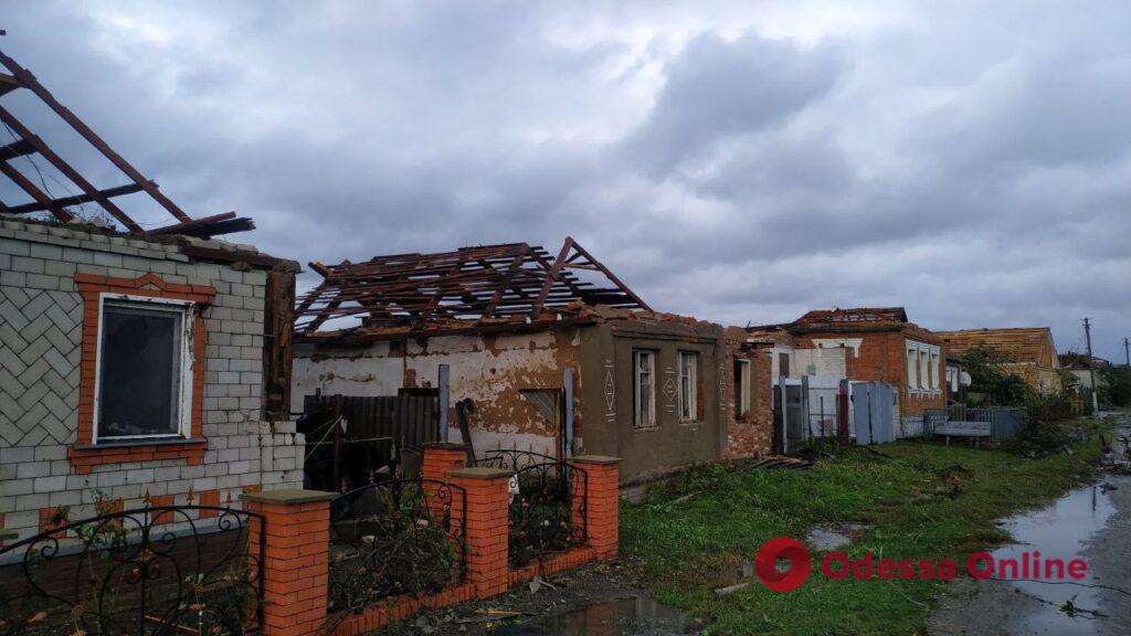 Непогода в Сумской области: десятки домов остались без крыши, пострадали люди