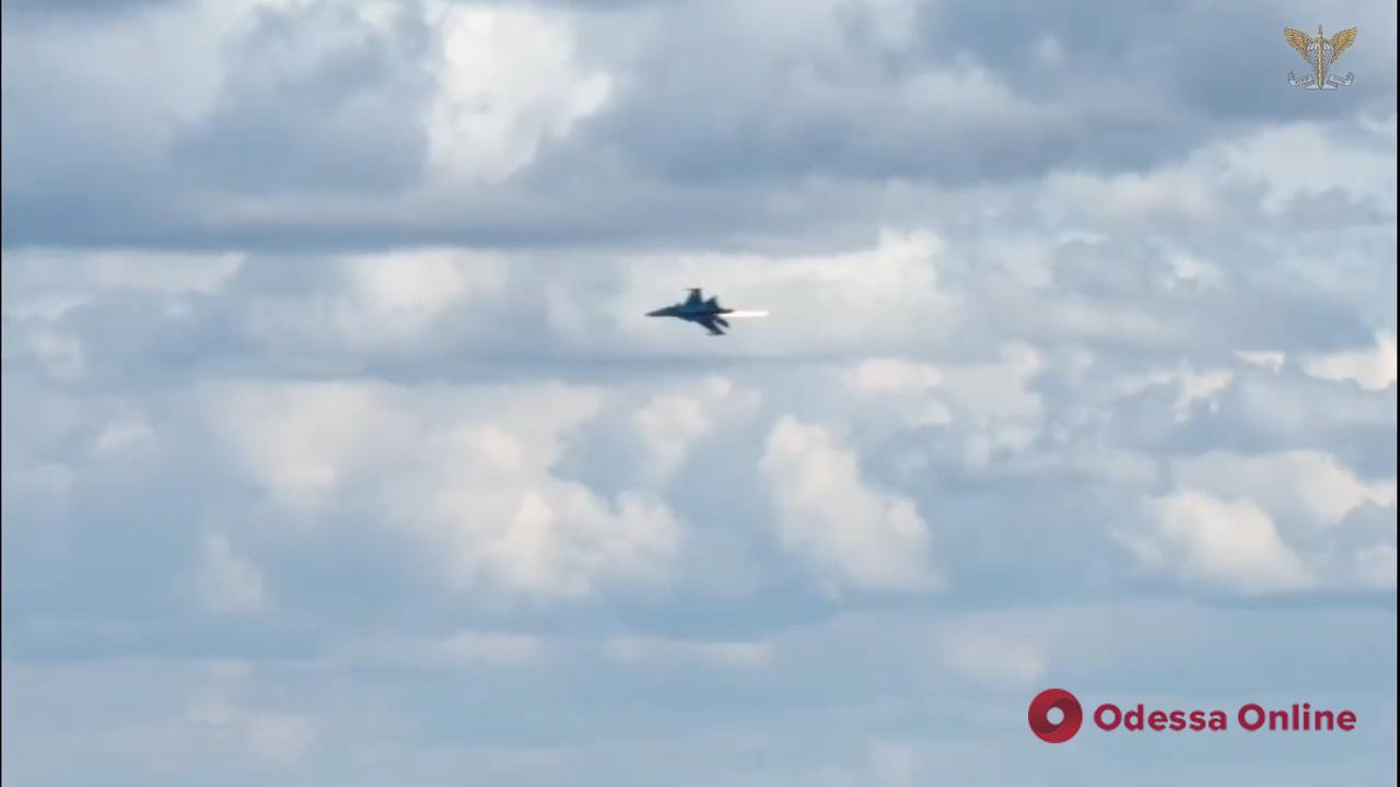 Українські десантники збили два ворожих літака (відео)