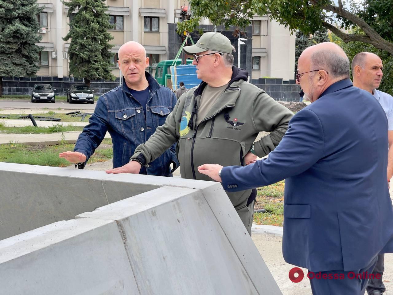Уже выполнено около 60% работ: в Одессе продолжается создание Мемориала погибшим защитникам Украины