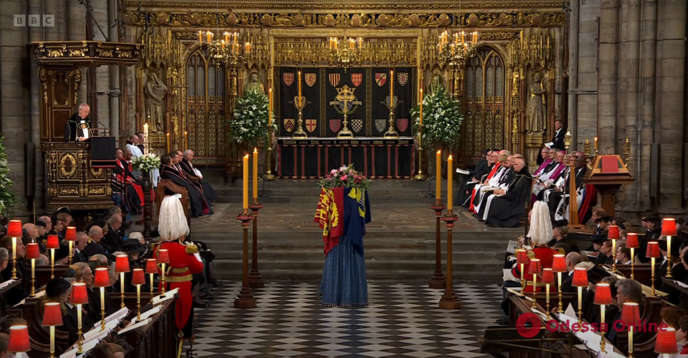 Британія прощається з королевою Єлизаветою II (відео)