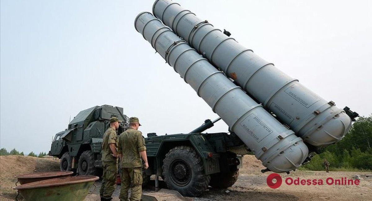 Оккупанты ударили ракетами С-300 по Запорожскому району
