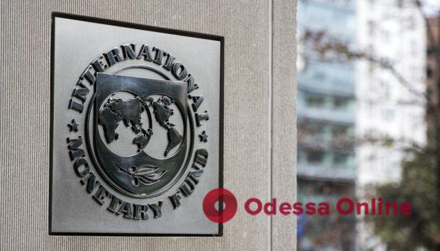 Украина получает еще 1,4 миллиарда долларов от МВФ
