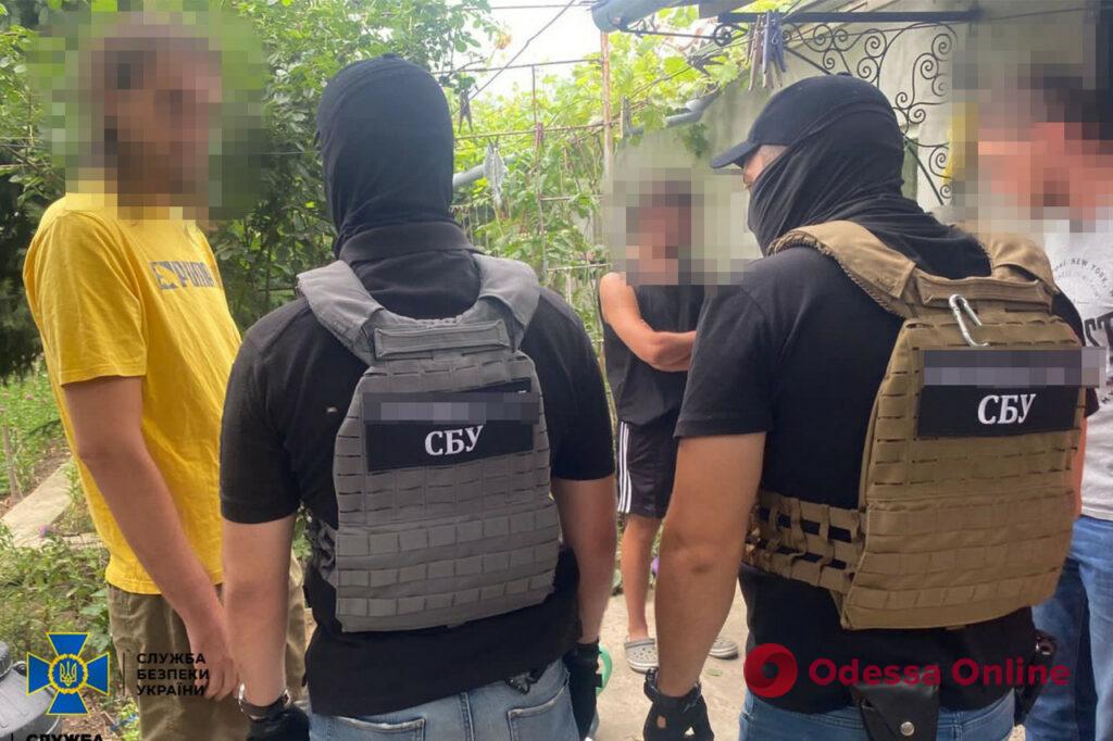 Мали відстежувати HIMARS: на Миколаївщині затримали ще двох російських агентів